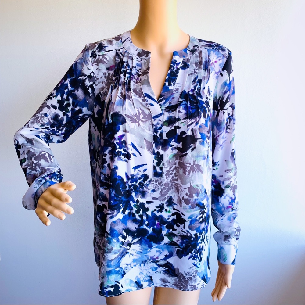 🆕 SIMPLY VERA VERA WANG pintuck soft blouse, S